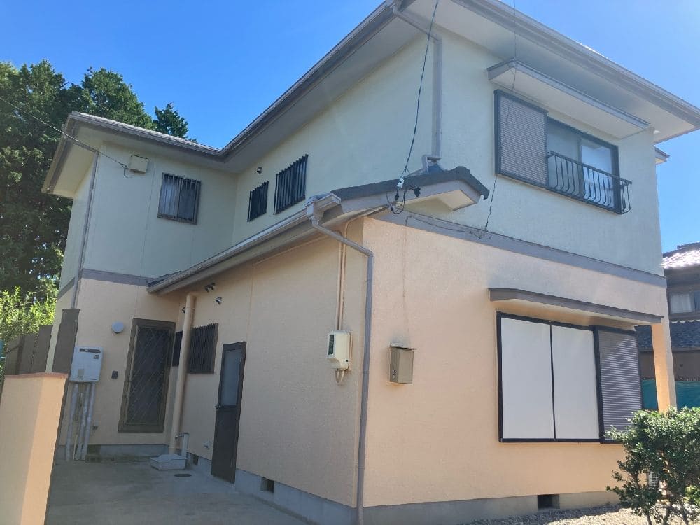 津市の外壁塗装、屋根工事をリペイント匠が施工した写真