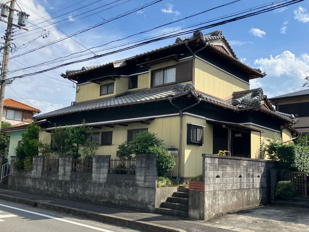 亀山市で外壁・屋根塗装をリペイント匠が施工した写真