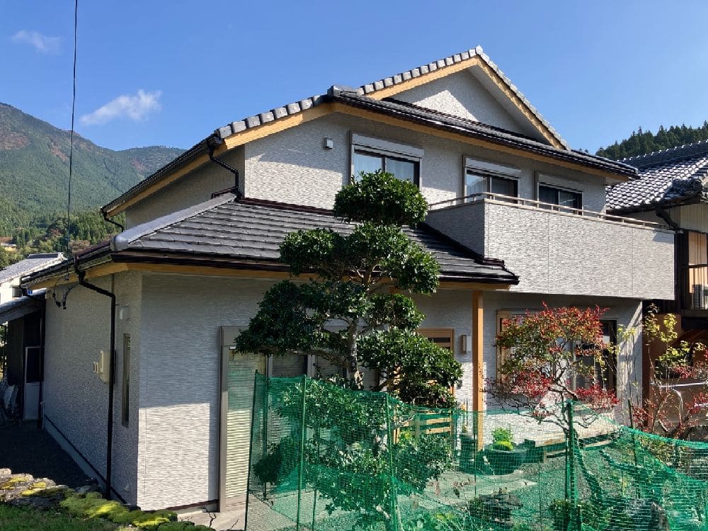 津市の外壁塗装をリペイント匠が施工した写真
