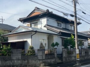 亀山市で外壁・屋根塗装をリペイント匠が施工した写真