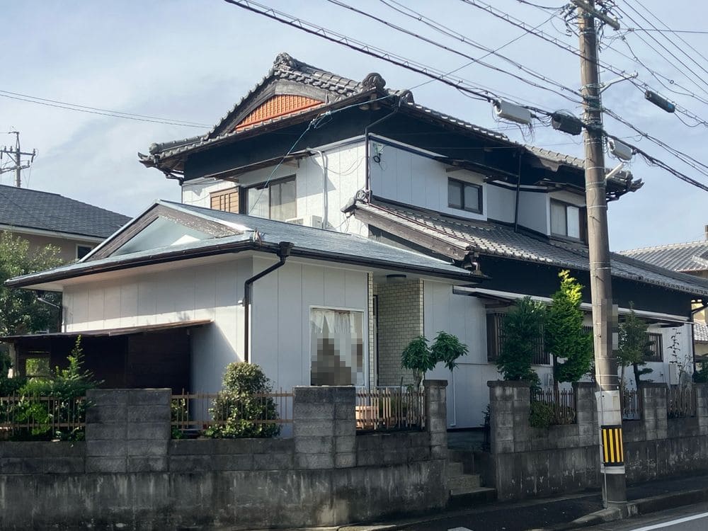 亀山市で外壁・屋根塗装をリペイント匠が施工した写真