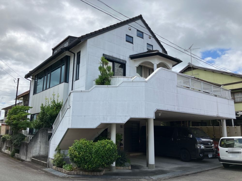 松阪市の外壁・屋根塗装と防水工事をリペイント匠が施工した写真