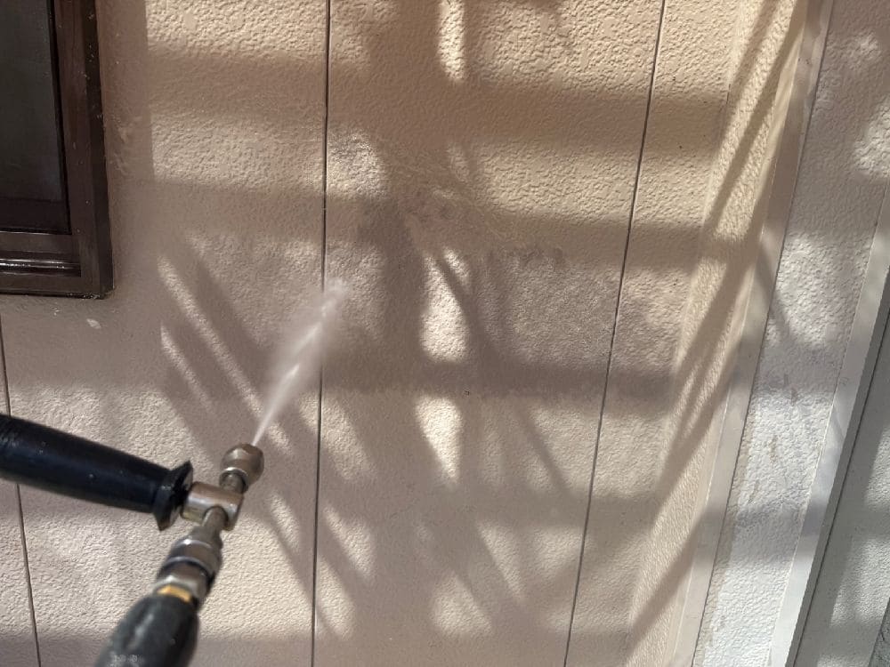 四日市市の外壁塗装をリペイント匠が施工した写真