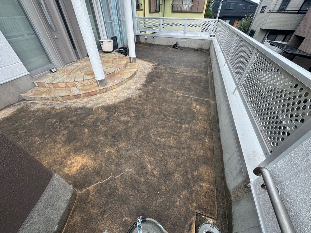 松阪市の外壁・屋根塗装と防水工事をリペイント匠が施工した写真