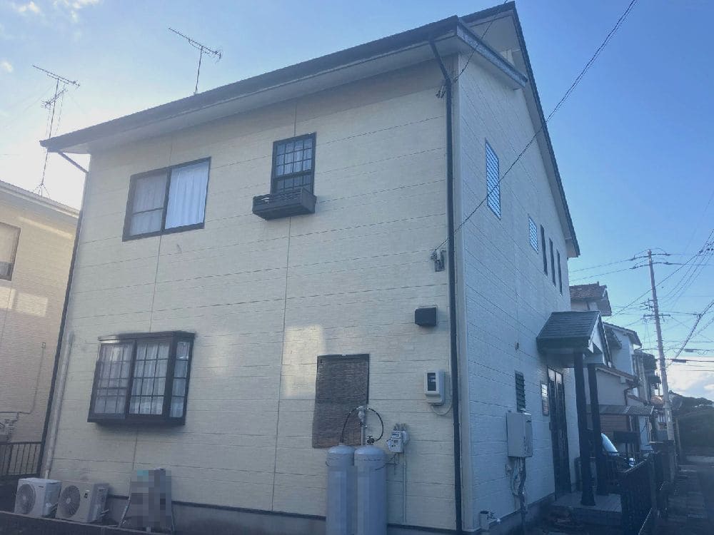 津市の外壁塗装、屋根工事をリペイント匠が施工した写真