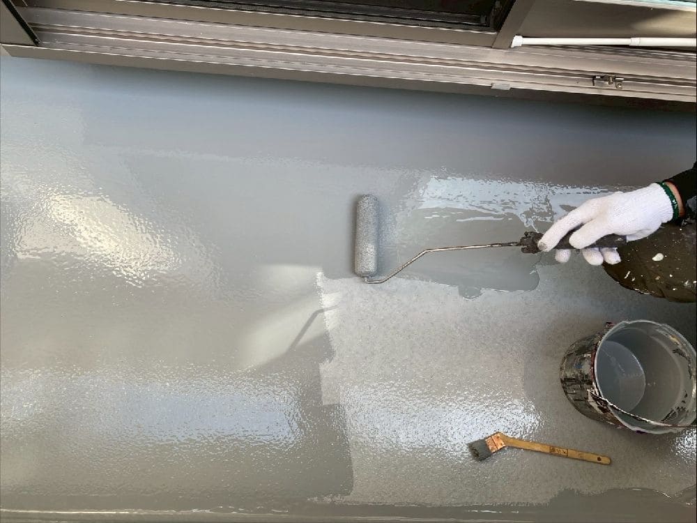 F様(津市)防水(トップコート) 津市の外壁塗装、防水工事をリペイント匠が施工した写真