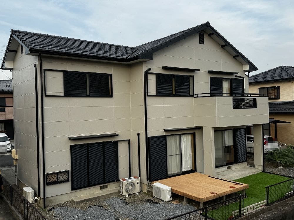 I様(四日市)施工後_外壁全体 (2) 四日市市の外壁塗装、防水工事をリペイント匠が施工した写真