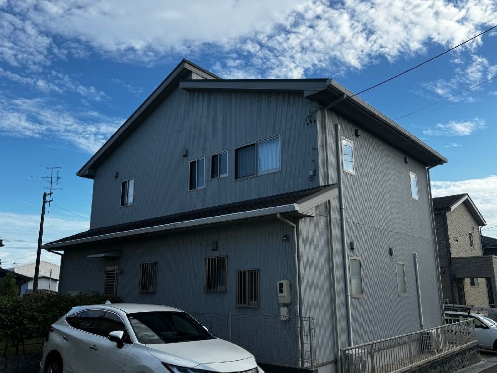 四日市市の外壁塗装、屋根塗装、防水工事をリペイント匠が施工した写真