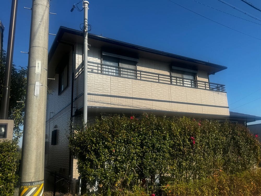 鈴鹿市の外壁塗装、屋根塗装をリペイント匠が施工した写真