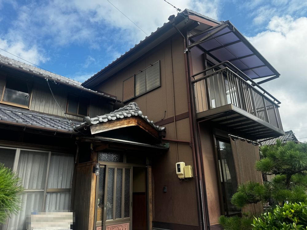 四日市市の外壁塗装をリペイント匠が施工した写真