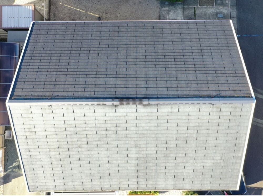 伊勢市の屋根カバー工事をリペイント匠が施工した写真