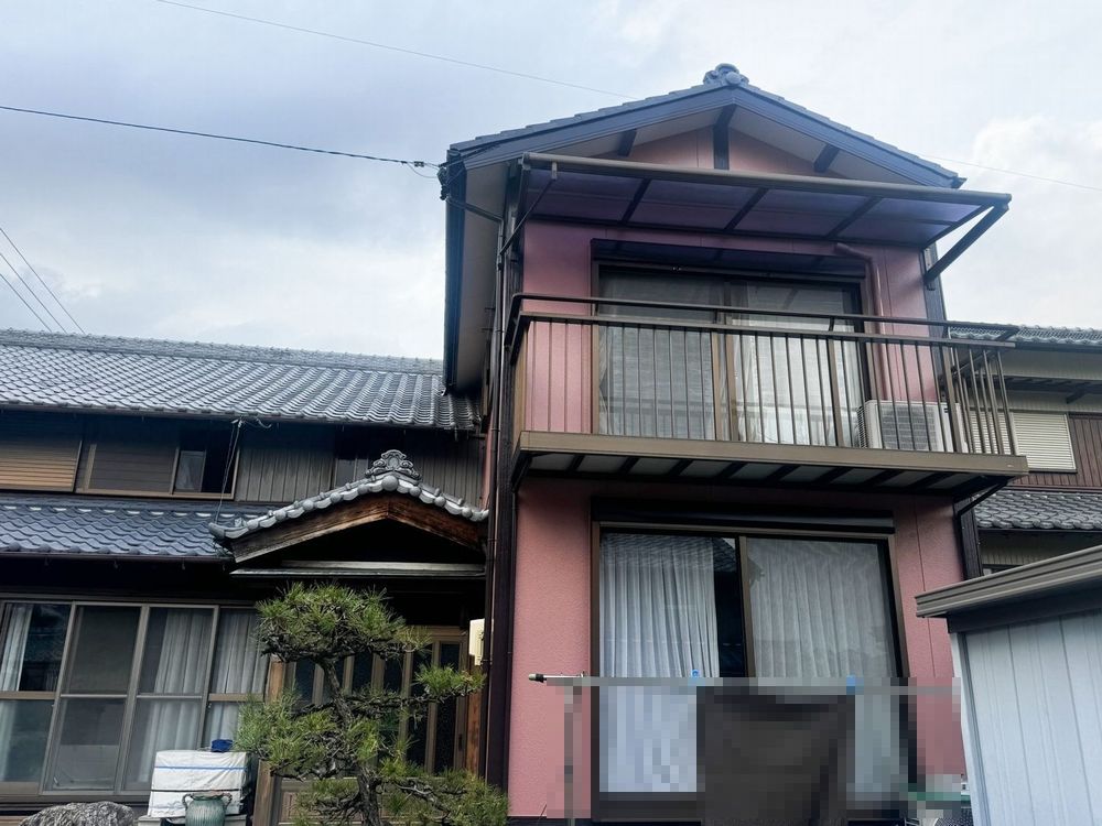 四日市市の外壁塗装をリペイント匠が施工した写真