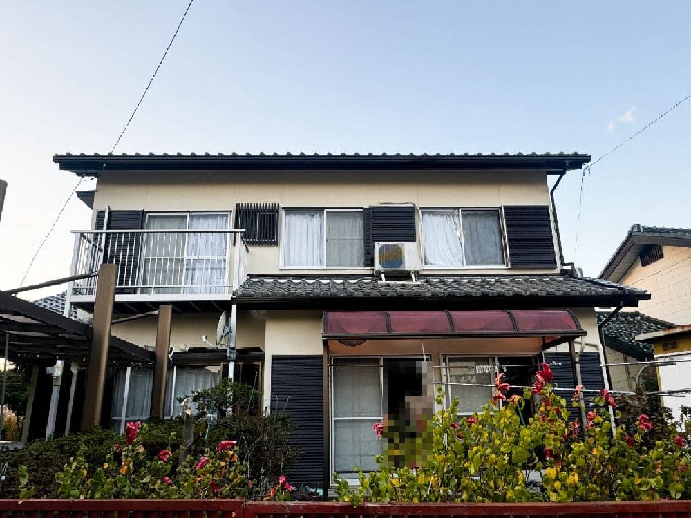 四日市市の外壁塗装をリペイント匠が施工した写真