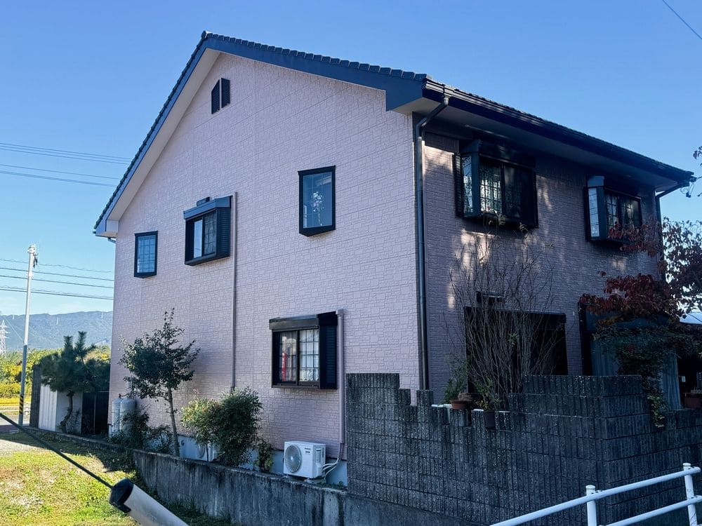 いなべ市の外壁塗装、防水工事をリペイント匠が施工した写真