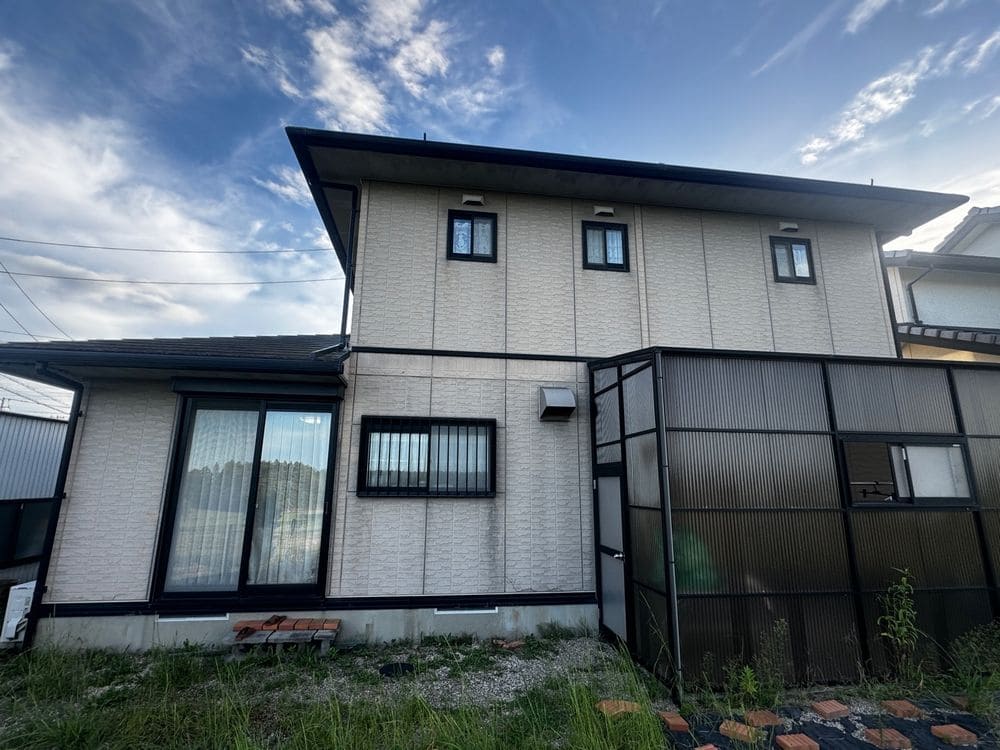 鈴鹿市の外壁塗装、屋根塗装をリペイント匠が施工した写真