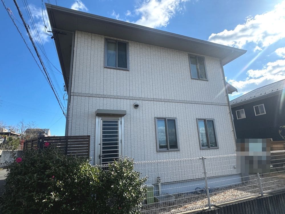 桑名市の外壁塗装、屋根塗装をリペイント匠が施工した写真