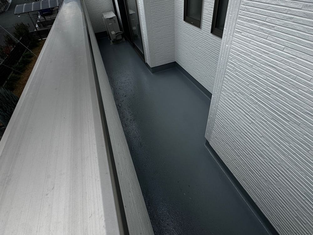 いなべ市の外壁塗装、屋根塗装、防水工事をリペイント匠が施工した写真