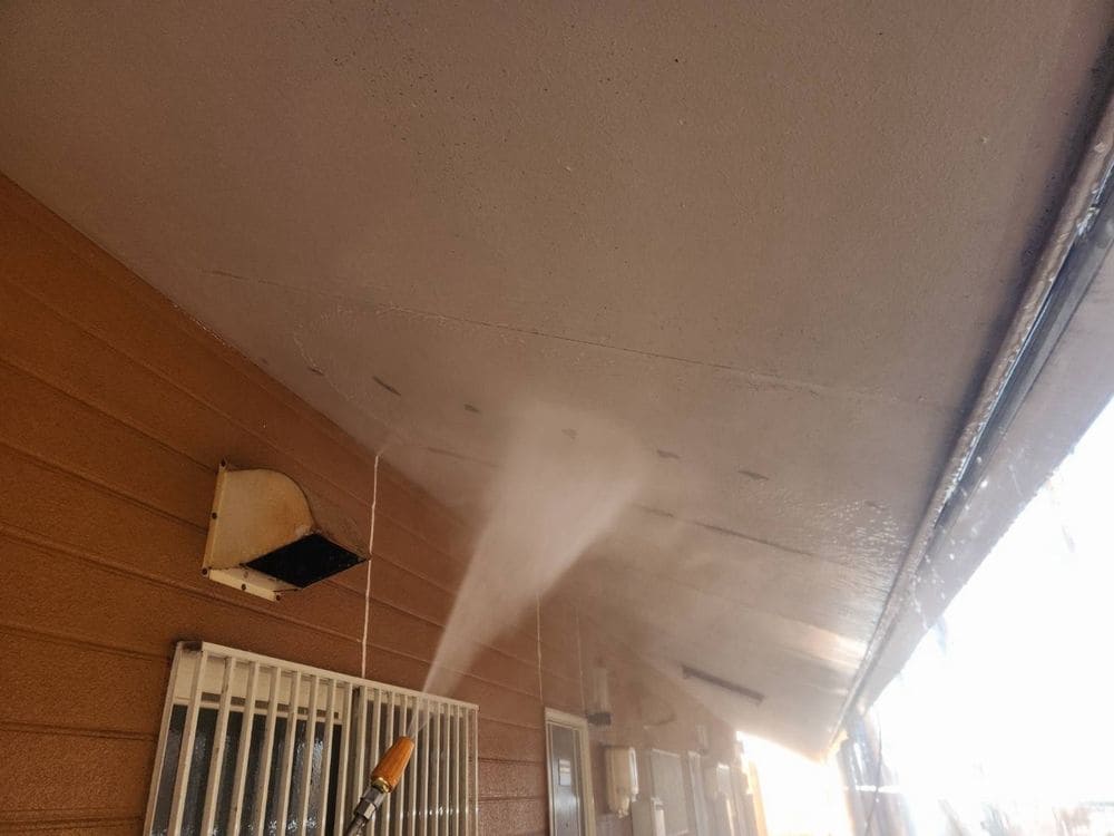 四日市市の外壁・屋根塗装をリペイント匠が施工した写真