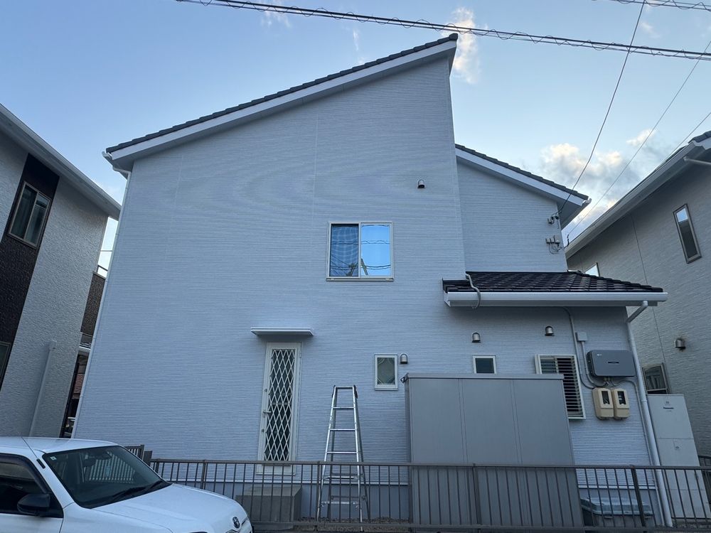 四日市市の外壁塗装をリペイント匠が施工した写真