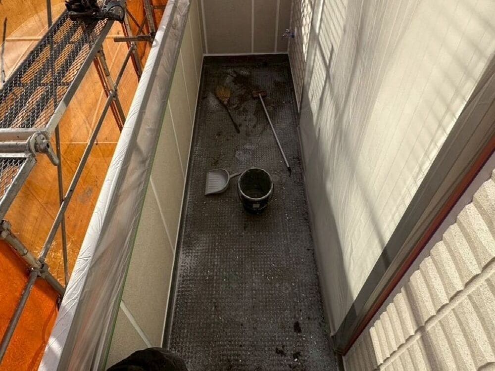 K様(津)防水(施工前) (3) 津市の外壁塗装、防水工事をリペイント匠が施工した写真