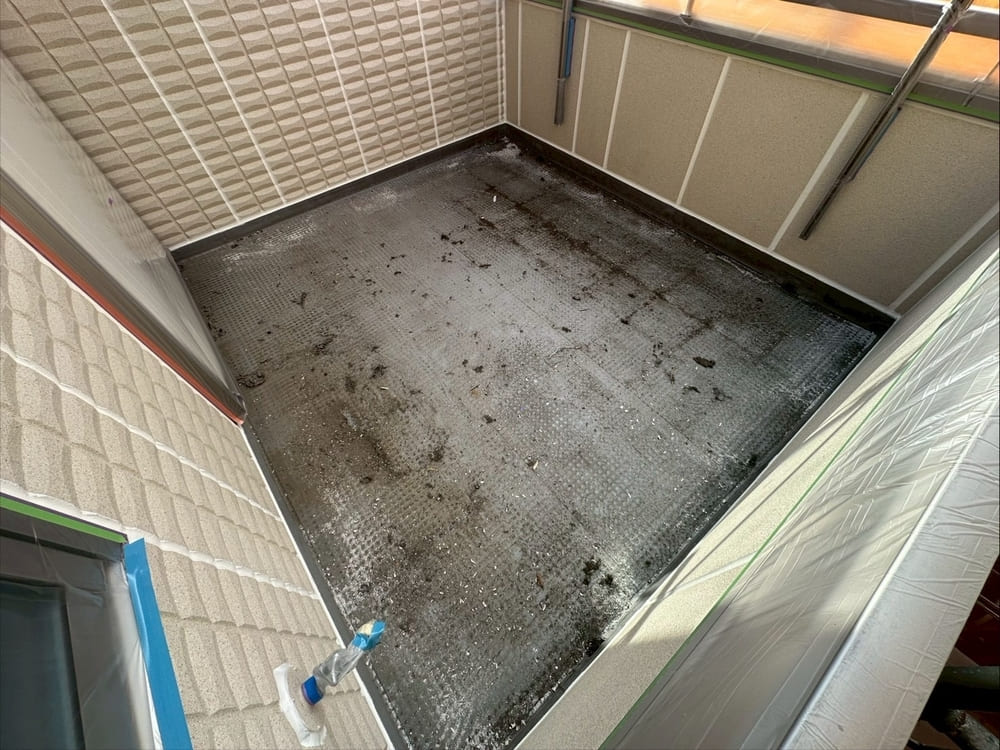 津市の外壁塗装、防水工事をリペイント匠が施工した写真