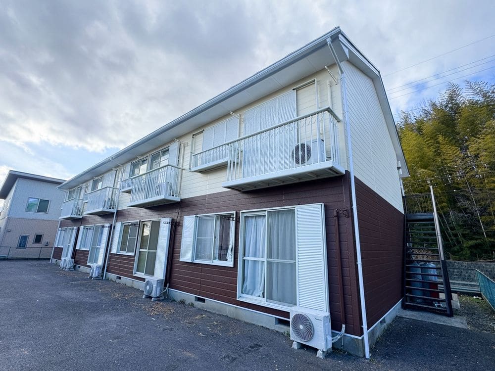 四日市市の外壁・屋根塗装をリペイント匠が施工した写真