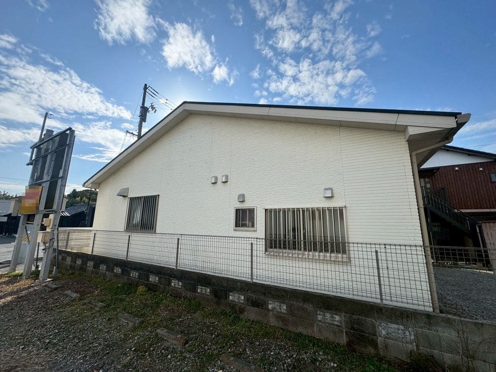 四日市市の外壁・屋根塗装をリペイント匠が施工した写真