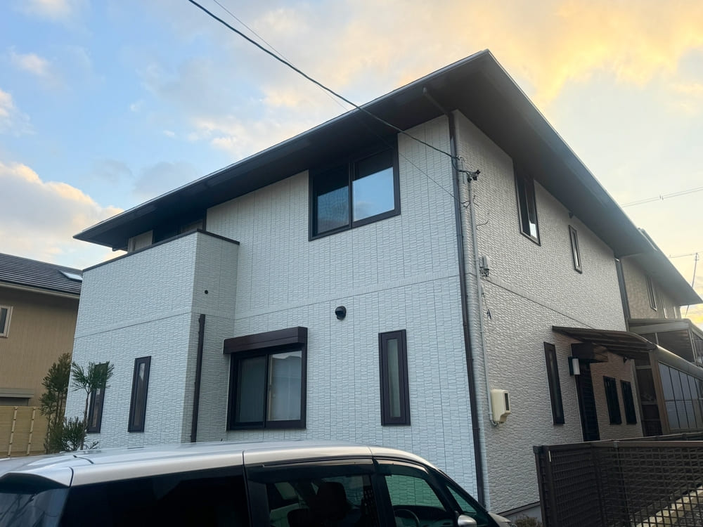 亀山市で外壁塗装をリペイント匠が施工した写真