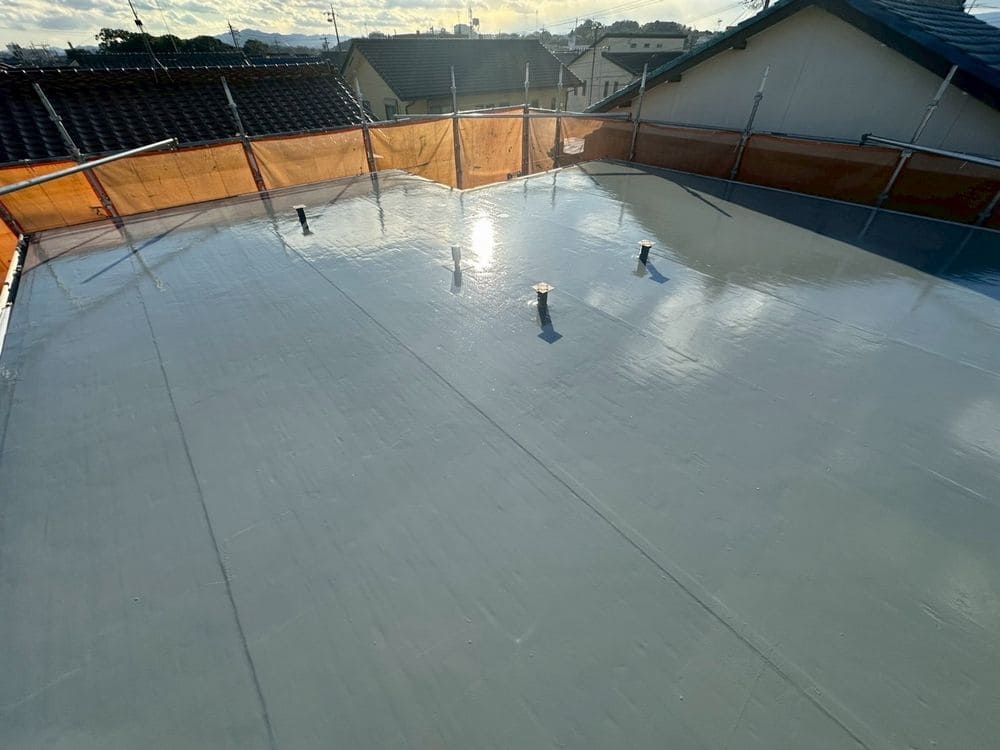 津市の外壁塗装、防水工事をリペイント匠が施工した写真