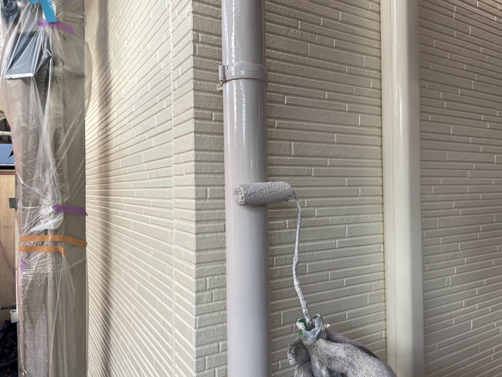 K様(津)樋(上塗り) (6) 津市で外壁塗装、屋根塗装をリペイント匠が施工した写真