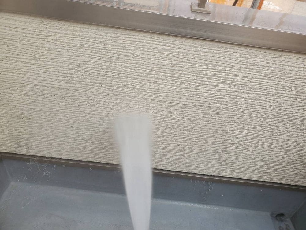 四日市市で外壁塗装をリペイント匠が施工した写真
