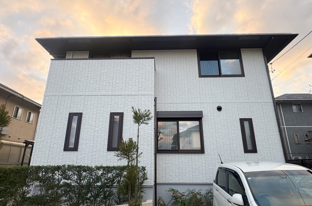 亀山市で外壁塗装をリペイント匠が施工した写真