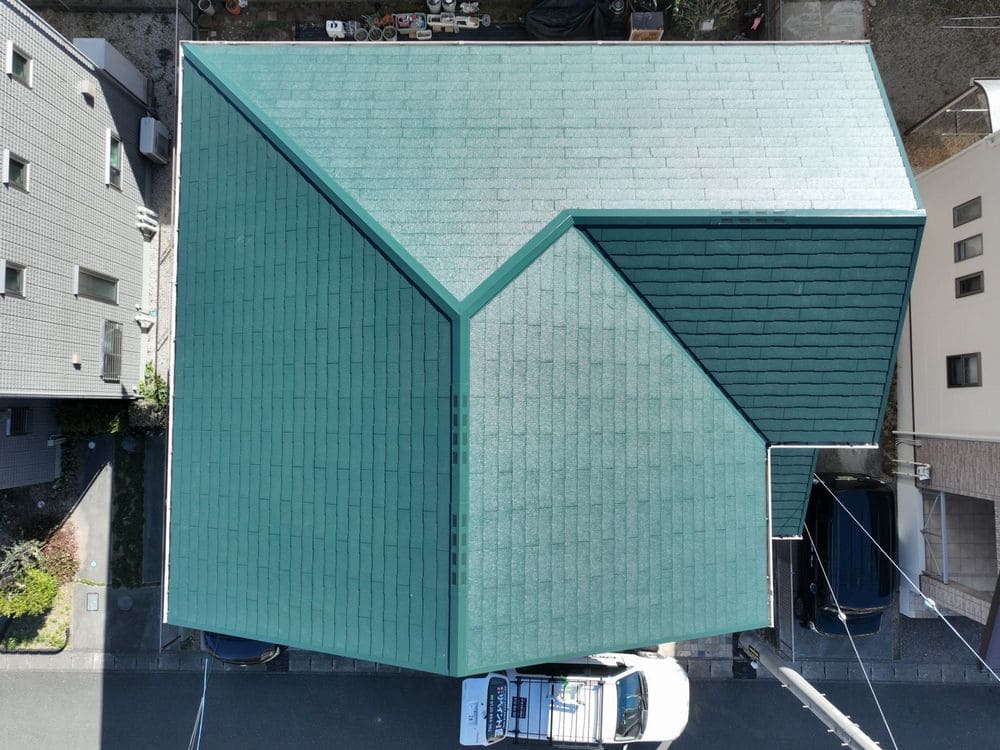 津市の外壁塗装、屋根塗装、防水工事をリペイント匠が施工した写真