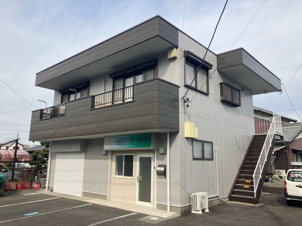 鈴鹿市の外壁塗装、屋根塗装、防水工事をリペイント匠が施工した写真